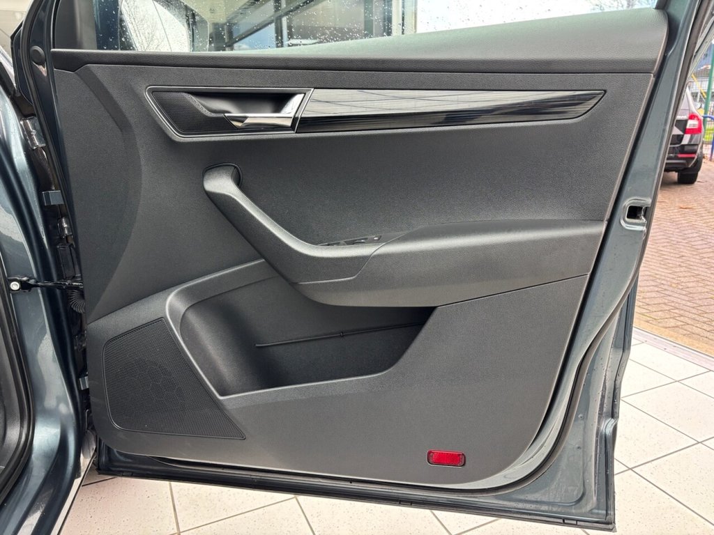 Used Skoda Karoq 2018 for sale - 76730200: Photo 42