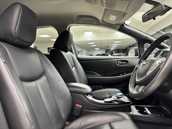 Used Nissan Leaf 2016 for sale - 77642380: Photo