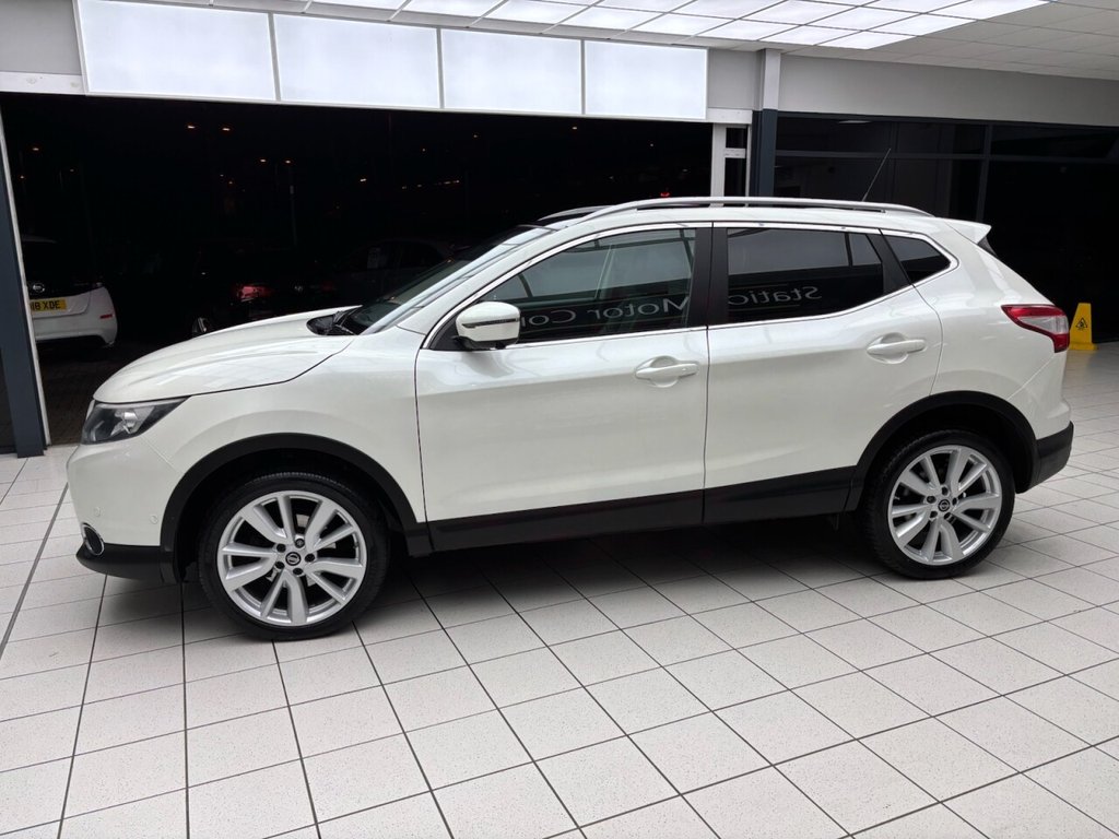 Used Nissan Qashqai 2015 for sale - 77370113: Photo 10