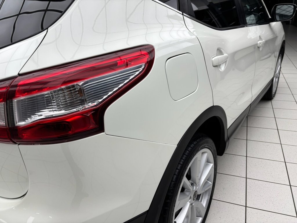 Used Nissan Qashqai 2015 for sale - 77370113: Photo 21