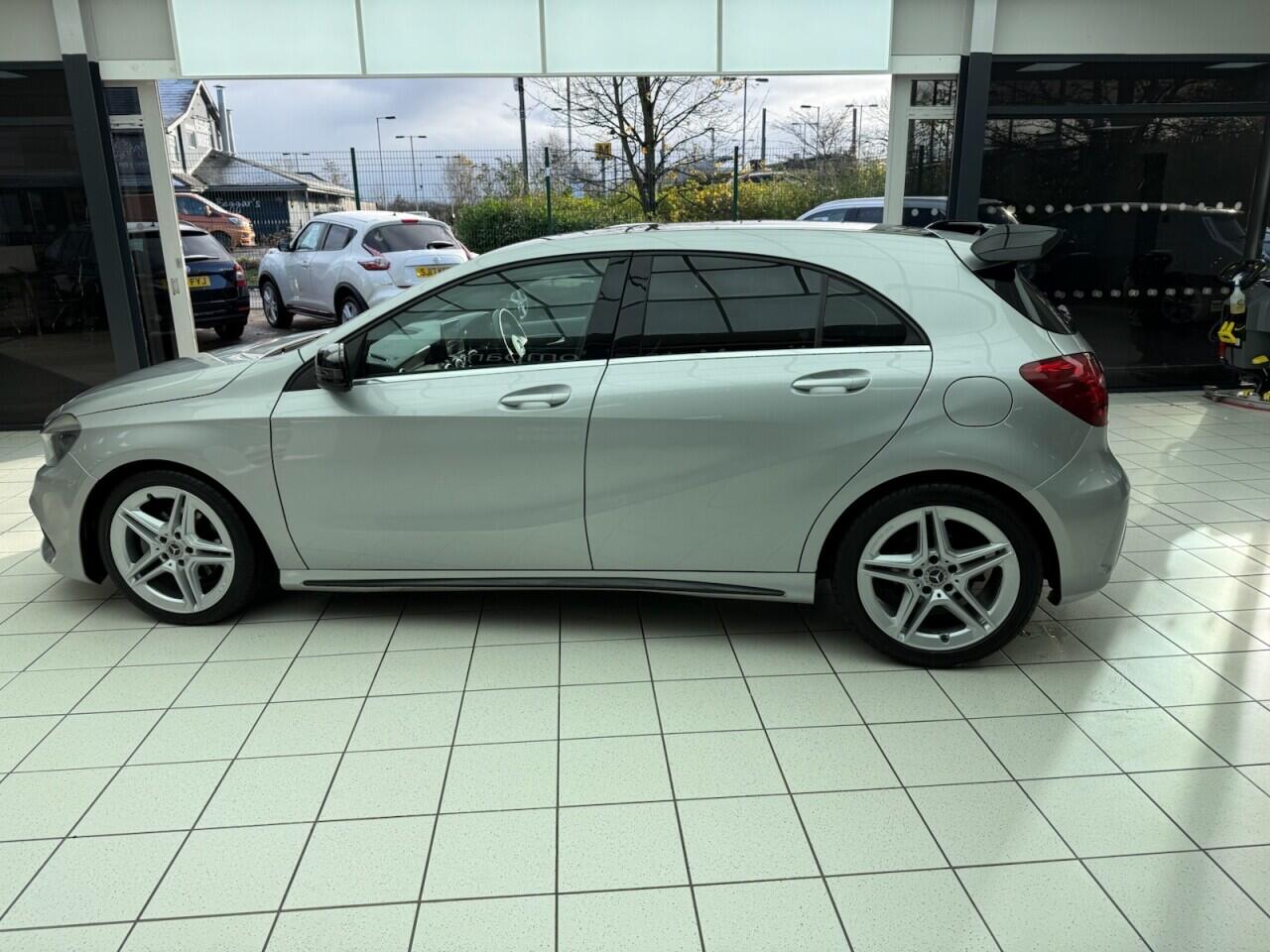 Used Mercedes-Benz A-Class 2016 for sale - 76633363: Photo 2