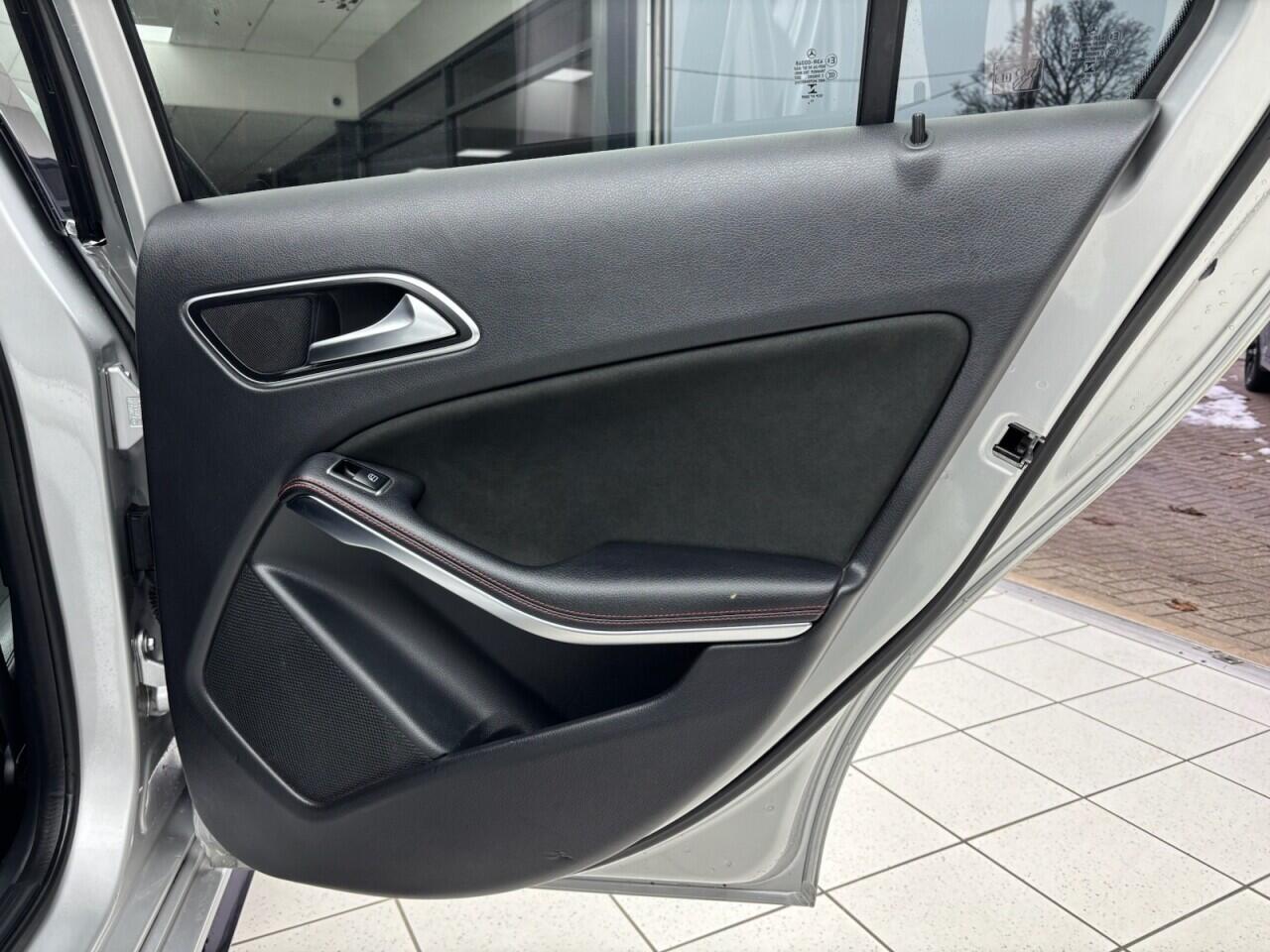 Used Mercedes-Benz A-Class 2016 for sale - 76633363: Photo 39