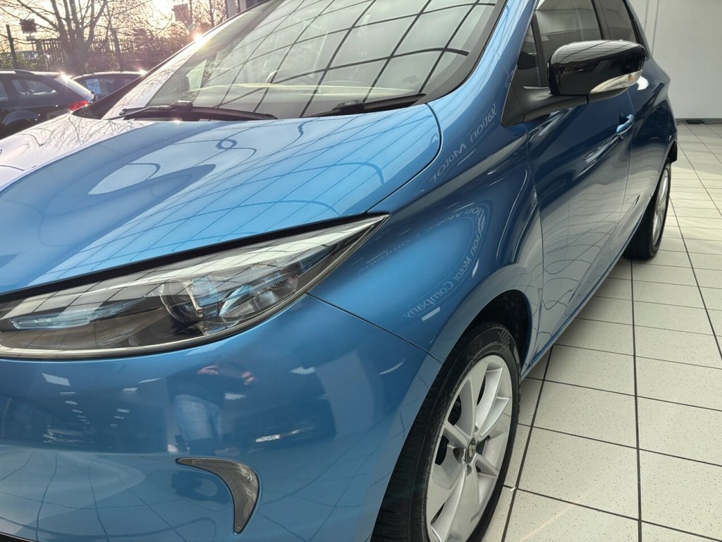 Used Renault Zoe 2019 for sale - 76867943: Photo 16