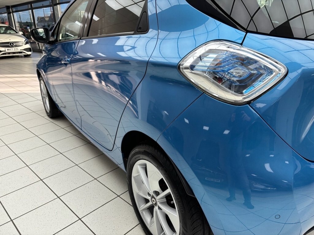 Used Renault Zoe 2019 for sale - 76867943: Photo 17