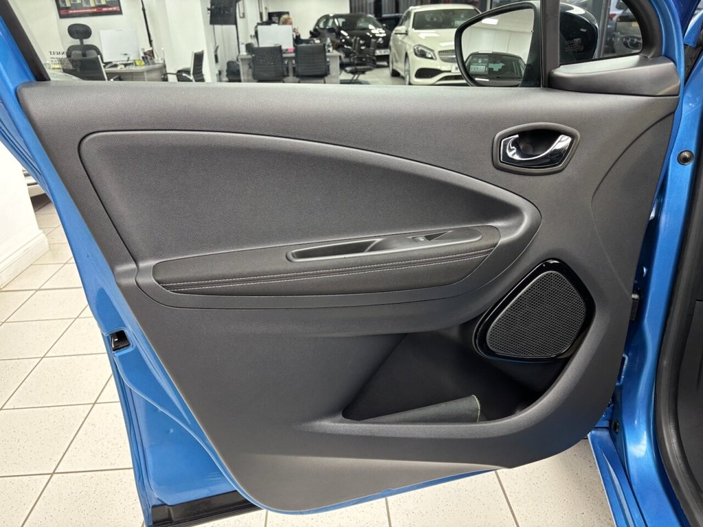 Used Renault Zoe 2019 for sale - 76867943: Photo 35