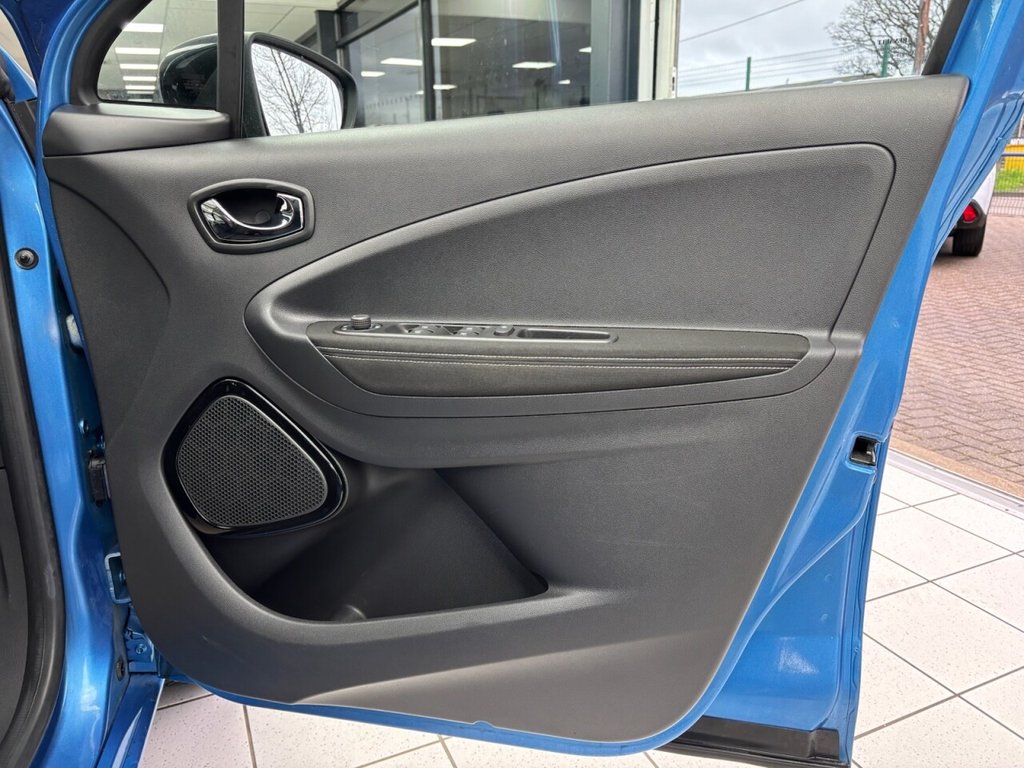 Used Renault Zoe 2019 for sale - 76867943: Photo 41