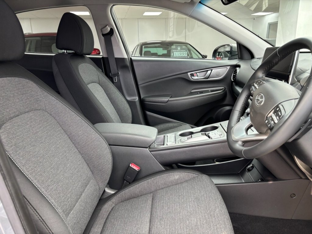 Used Hyundai KONA 2020 for sale - 76841368: Photo 3