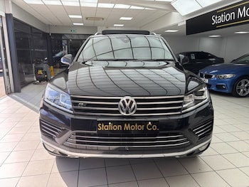 Used Volkswagen Touareg 2017 for sale - 77734753: Photo