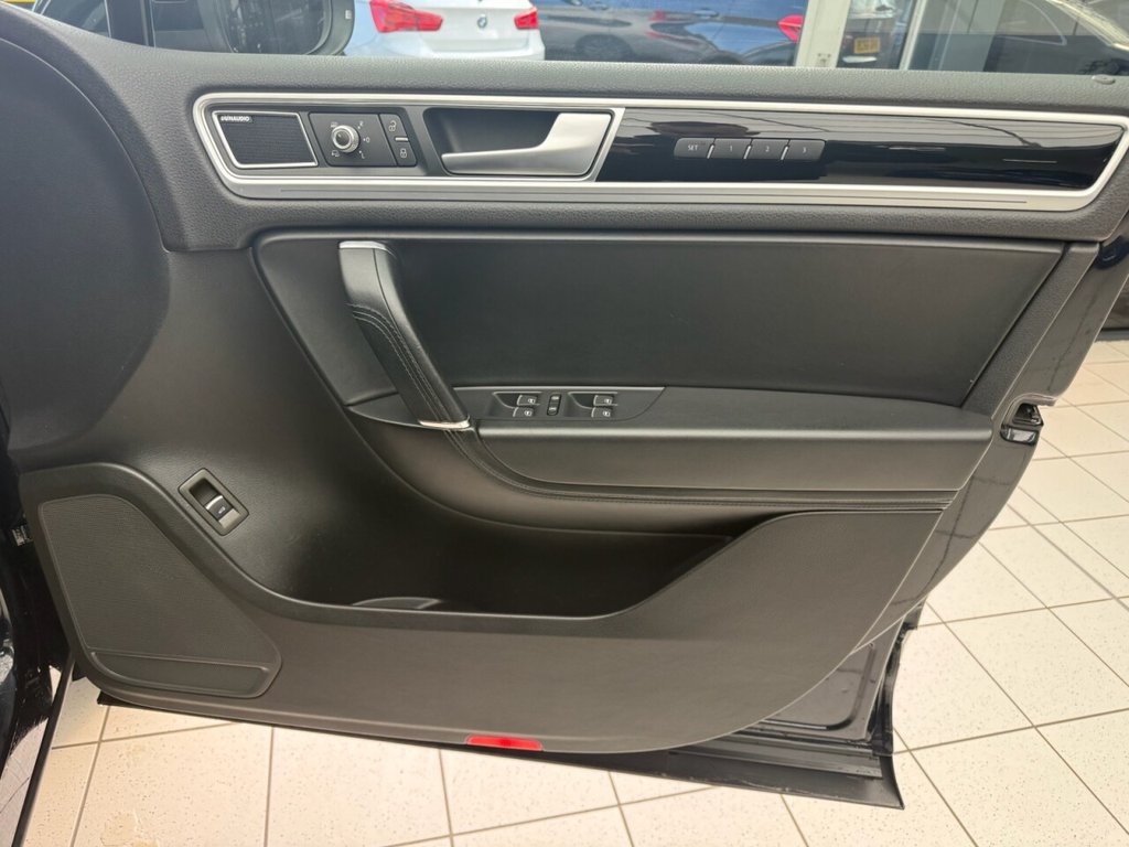 Used Volkswagen Touareg 2017 for sale - 77734753: Photo 43