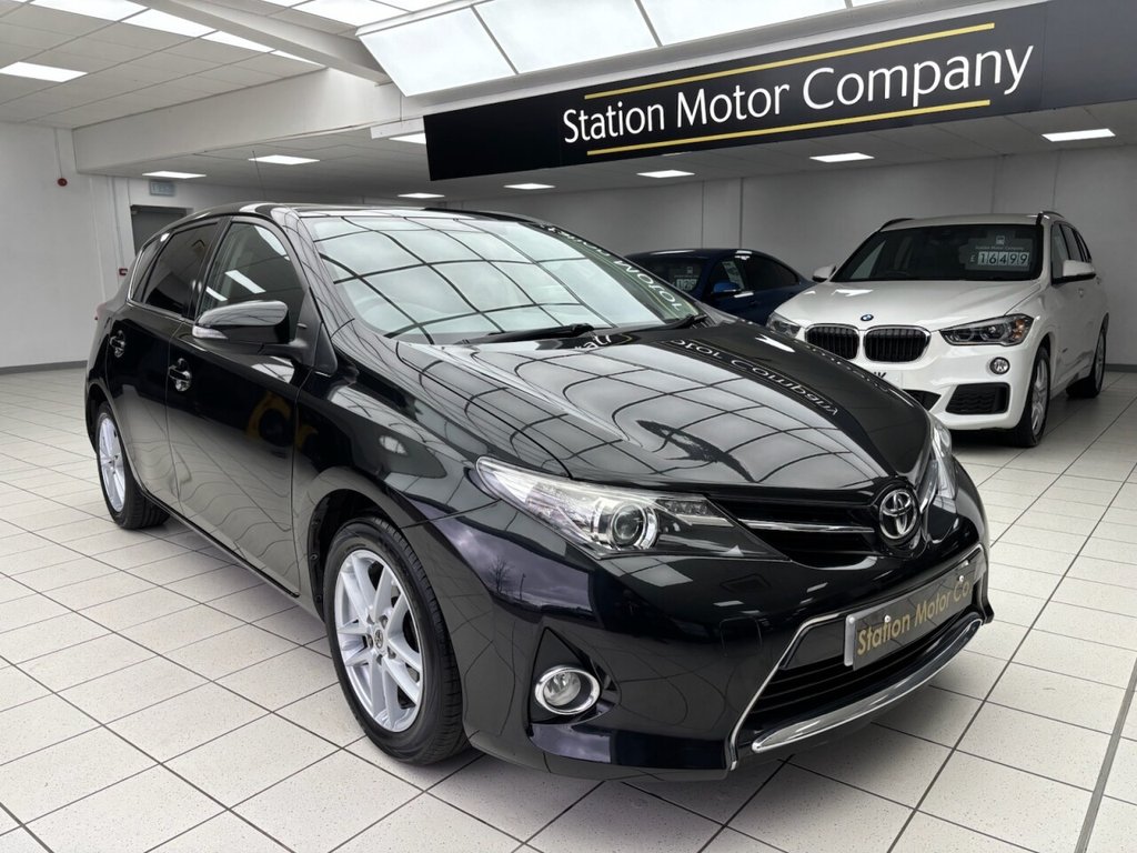 Used Toyota Auris 2014 for sale - 77720250: Photo 2