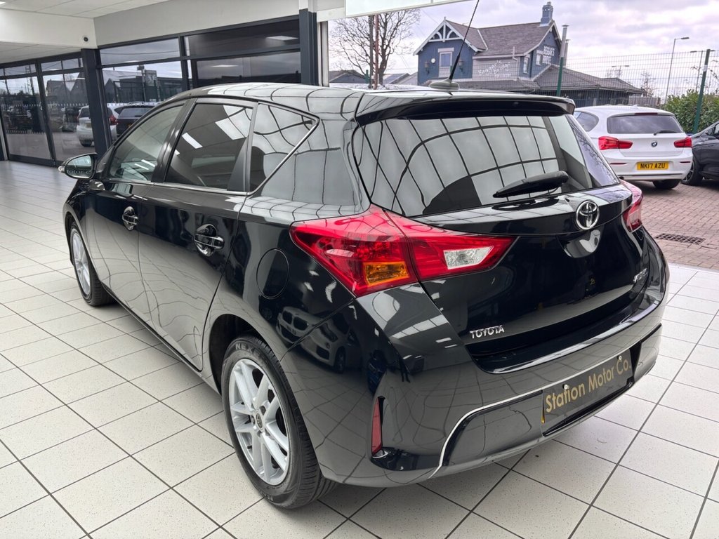 Used Toyota Auris 2014 for sale - 77720250: Photo 8