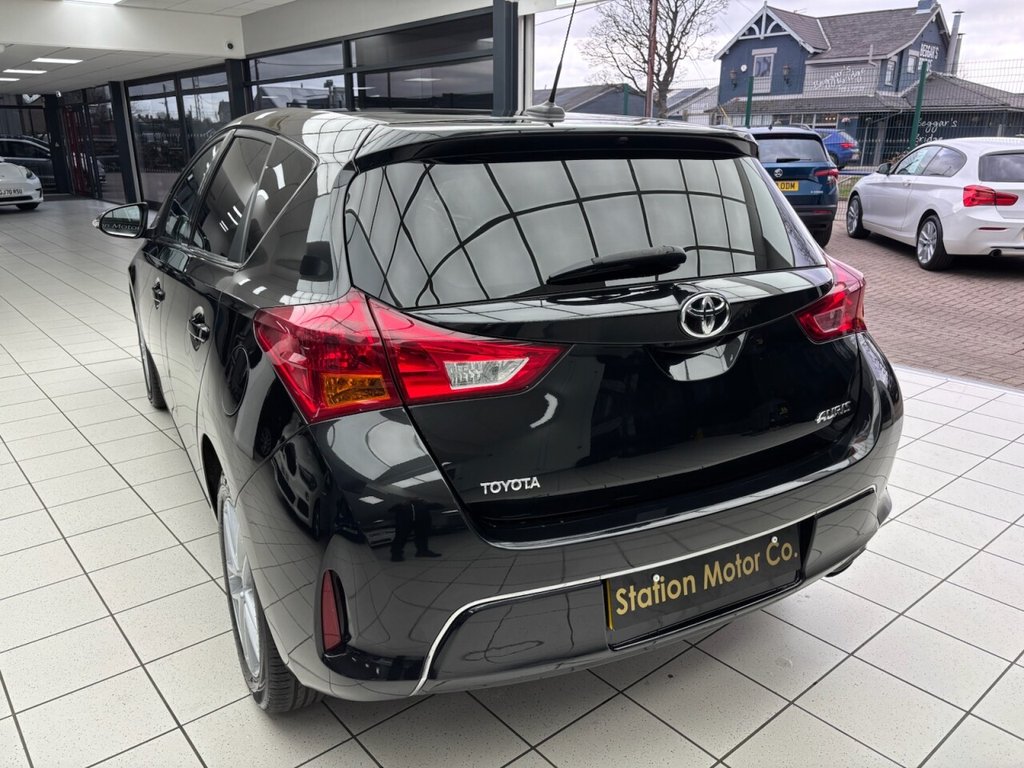 Used Toyota Auris 2014 for sale - 77720250: Photo 9