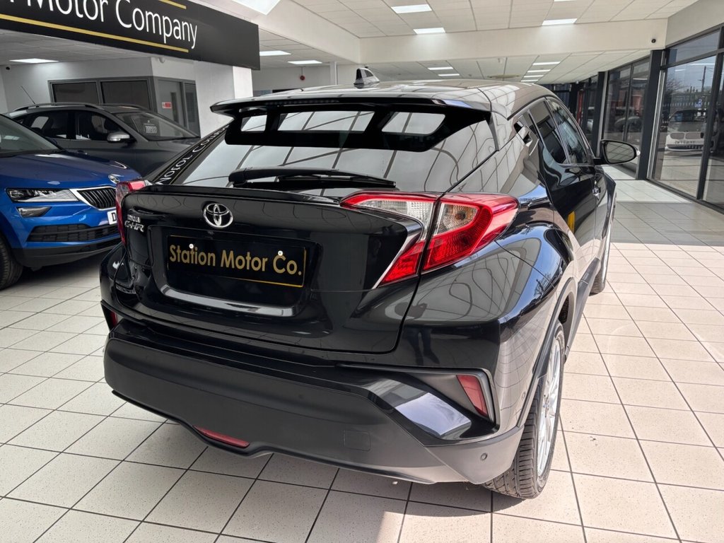 Used Toyota C-HR 2017 for sale - 78167387: Photo 11