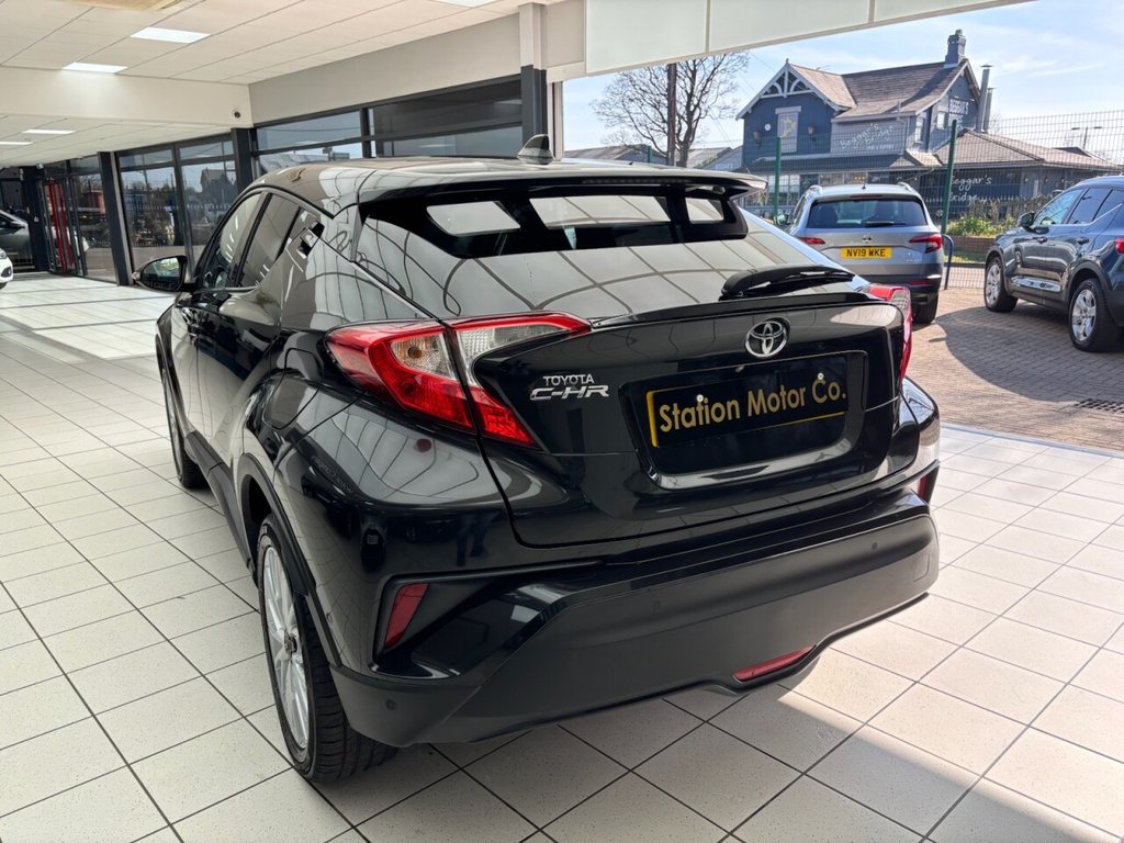 Used Toyota C-HR 2017 for sale - 78167387: Photo 9