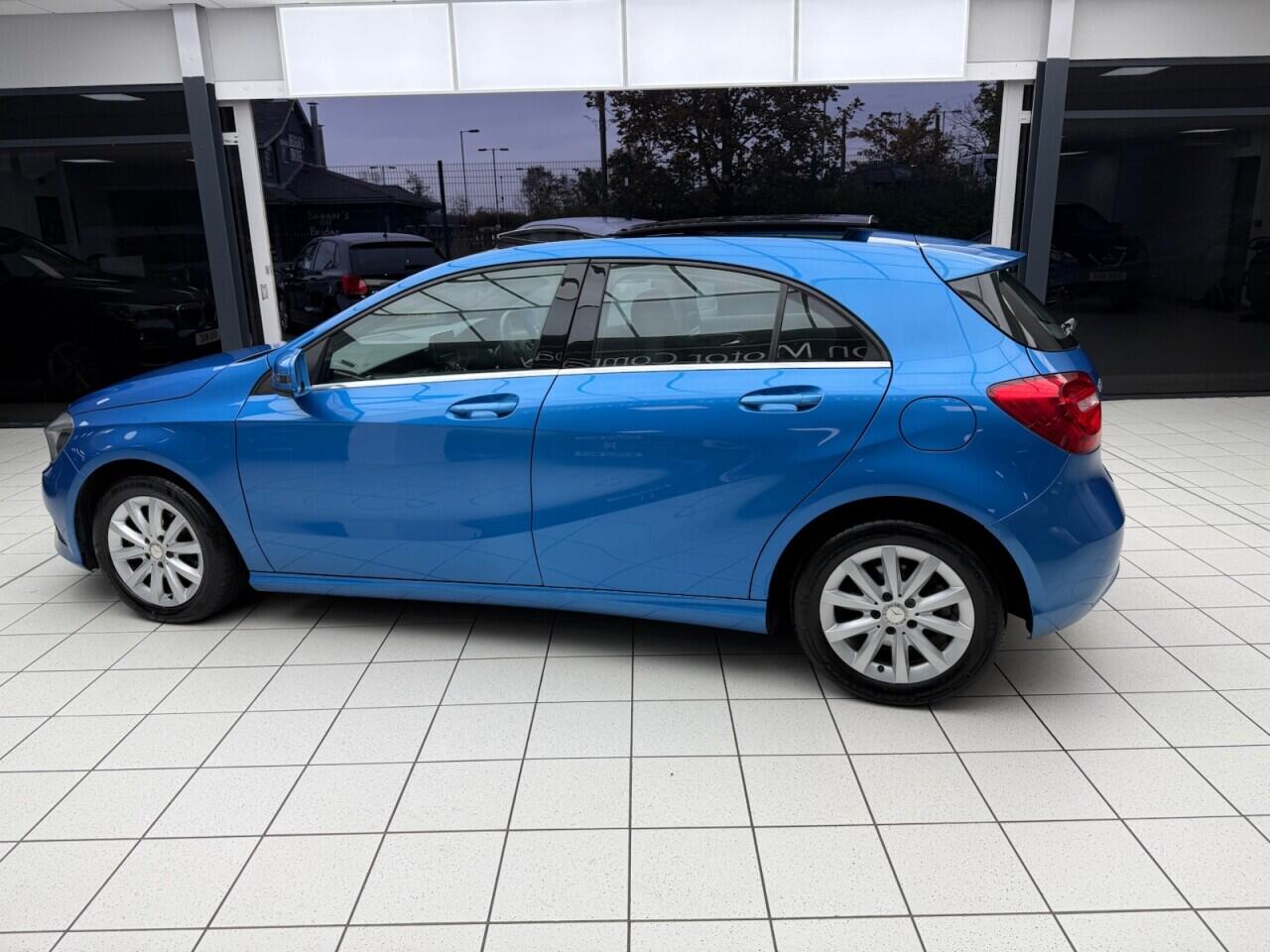 Used Mercedes-Benz A-Class 2013 for sale - 76612983: Photo 2