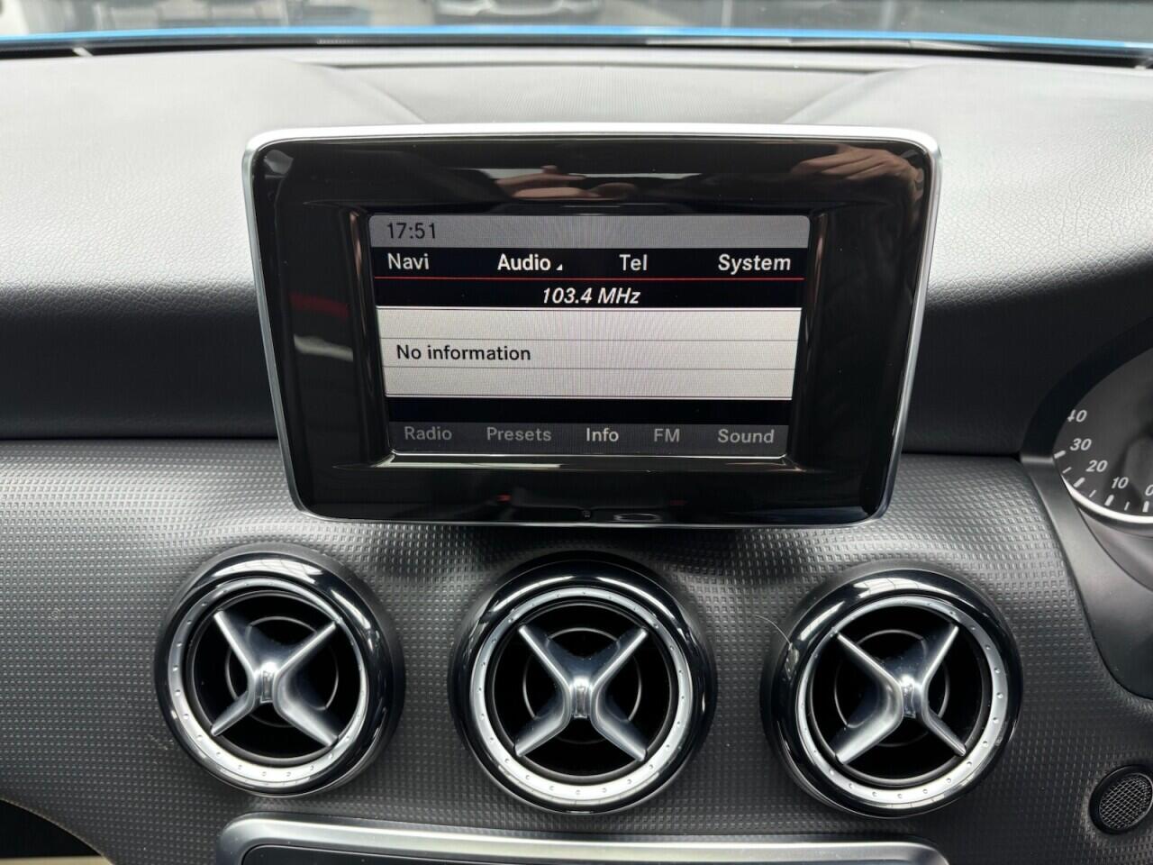 Used Mercedes-Benz A-Class 2013 for sale - 76612983: Photo 35