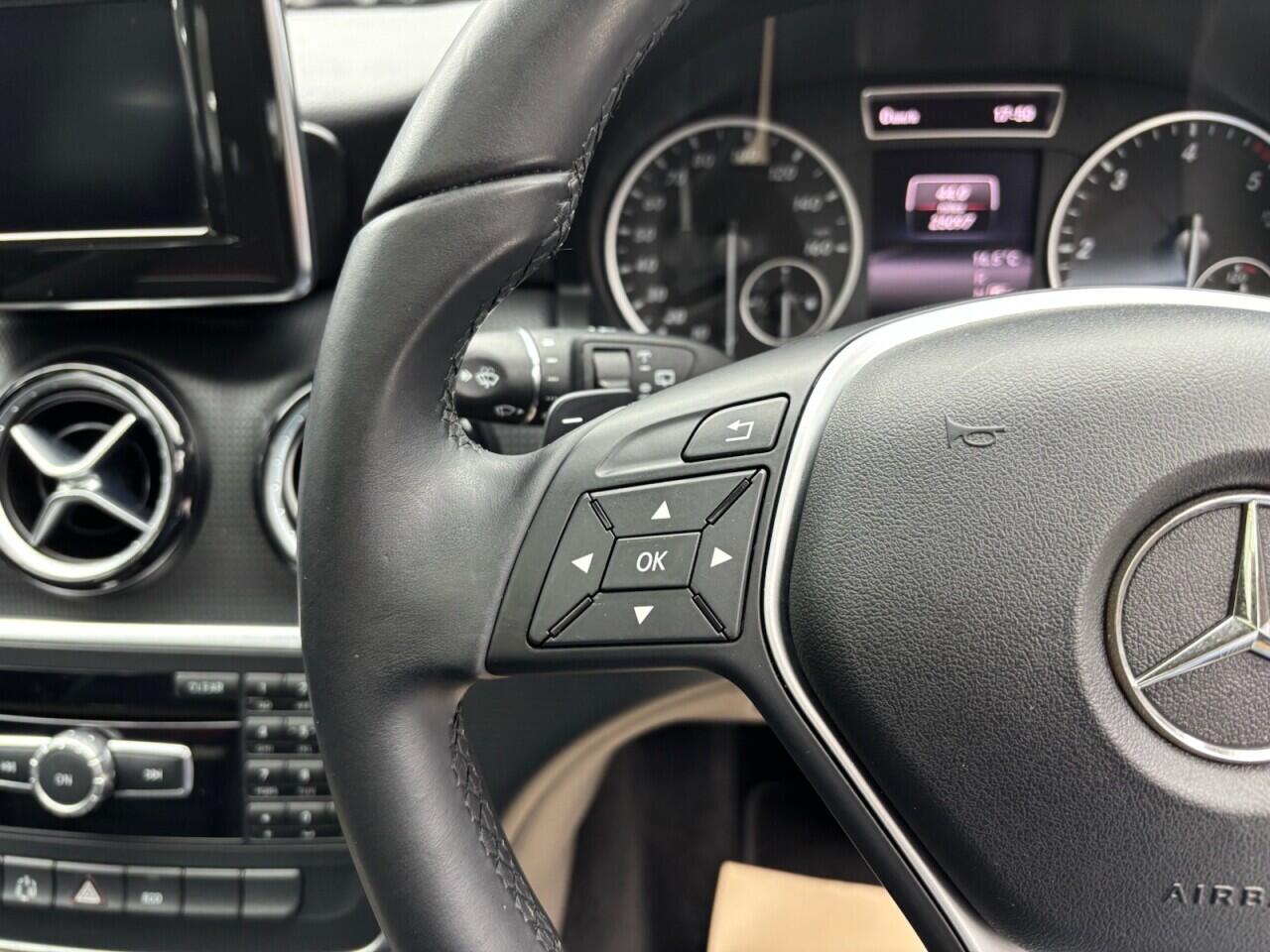 Used Mercedes-Benz A-Class 2013 for sale - 76612983: Photo 38