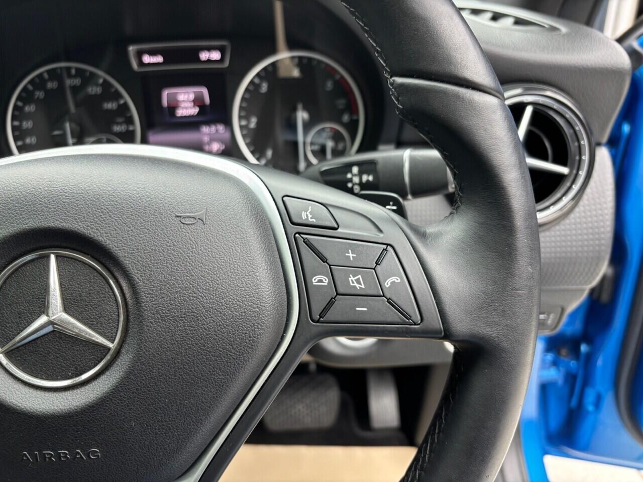 Used Mercedes-Benz A-Class 2013 for sale - 76612983: Photo 39