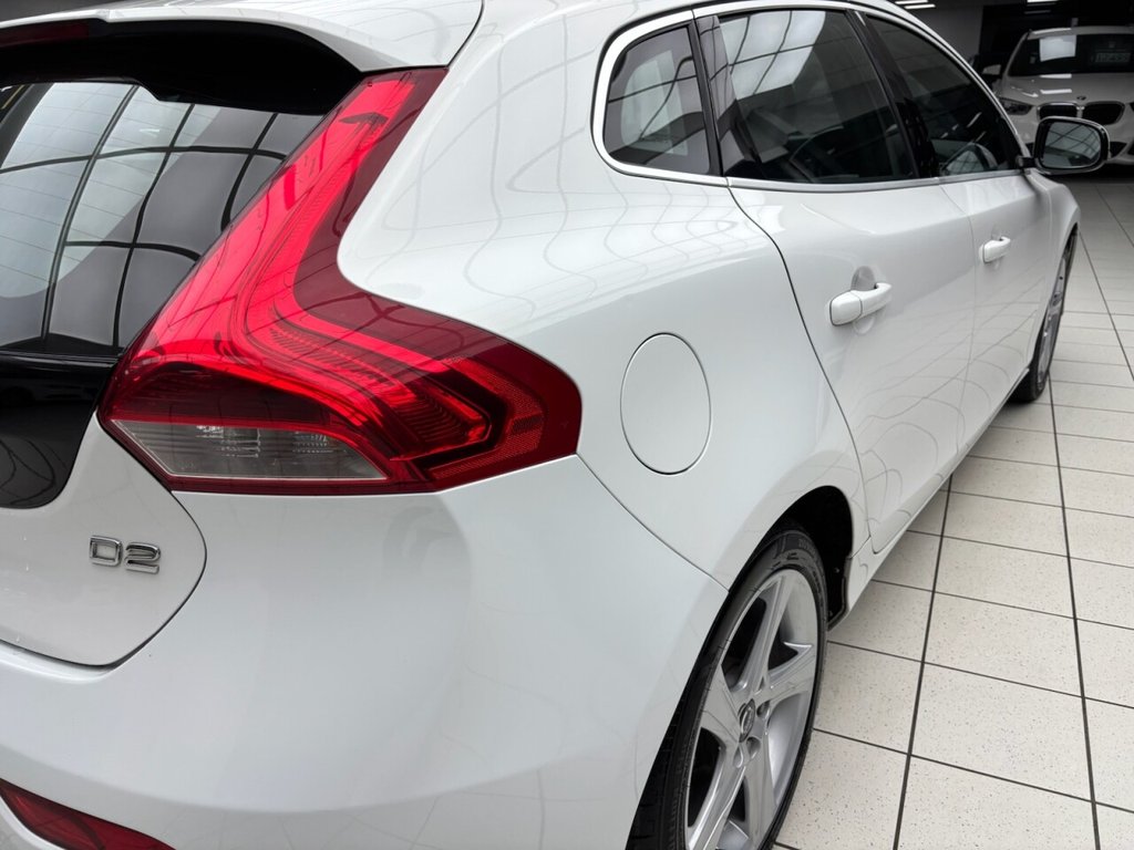 Used Volvo V40 2014 for sale - 77621737: Photo 20