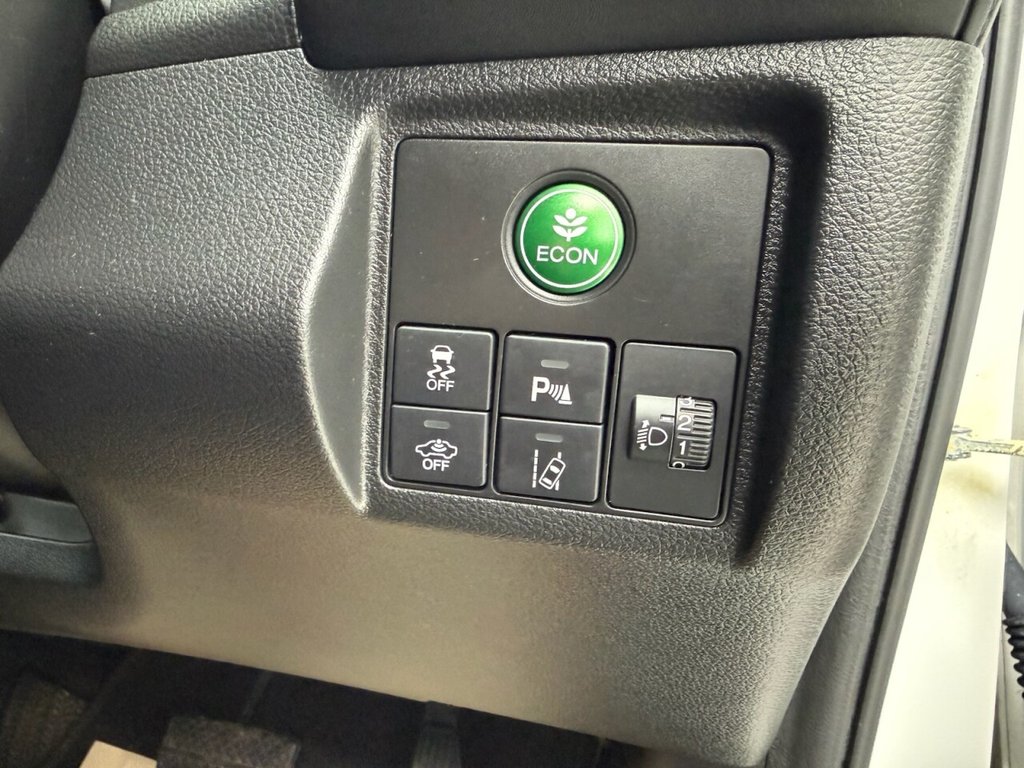 Used Honda HR-V 2017 for sale - 76962531: Photo 32