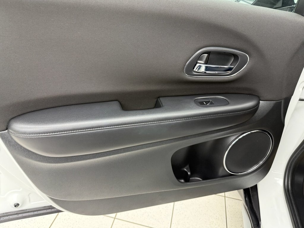 Used Honda HR-V 2017 for sale - 76962531: Photo 45