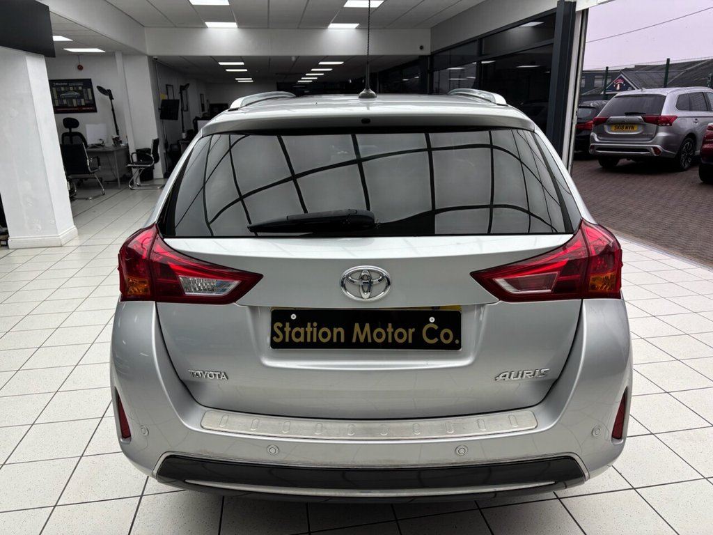 Used Toyota Auris 2014 for sale - 77250670: Photo 11