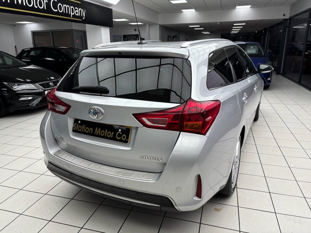 Used Toyota Auris 2014 for sale - 77250670: Photo 12