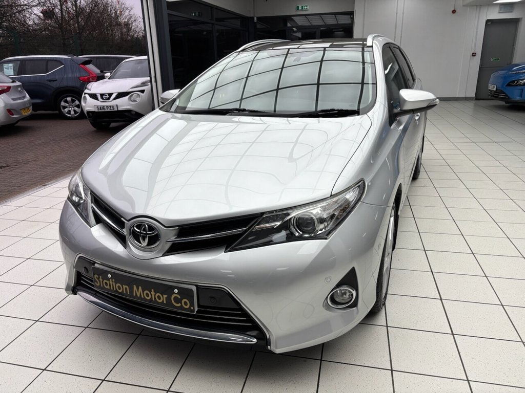 Used Toyota Auris 2014 for sale - 77250670: Photo 6