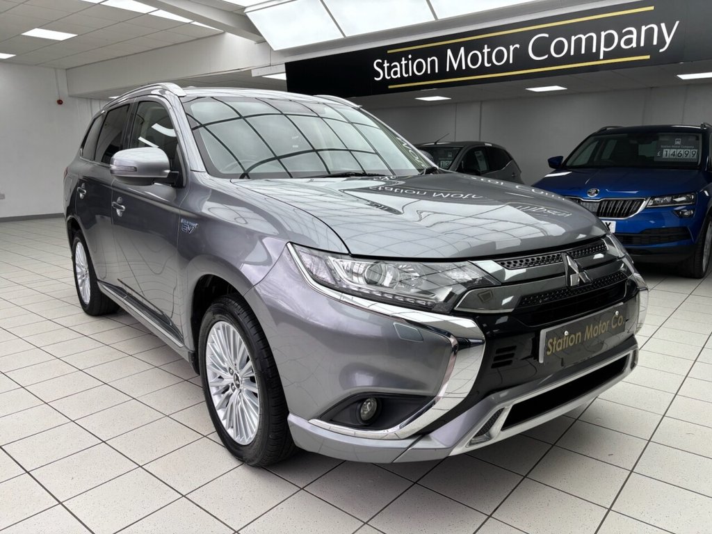 Used Mitsubishi Outlander 2018 for sale - 78181279: Photo 2