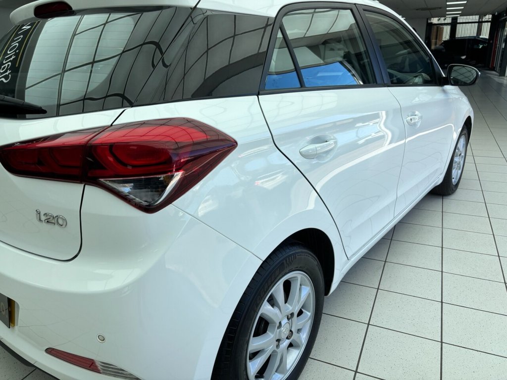 Used Hyundai i20 2017 for sale - 77920051: Photo 25