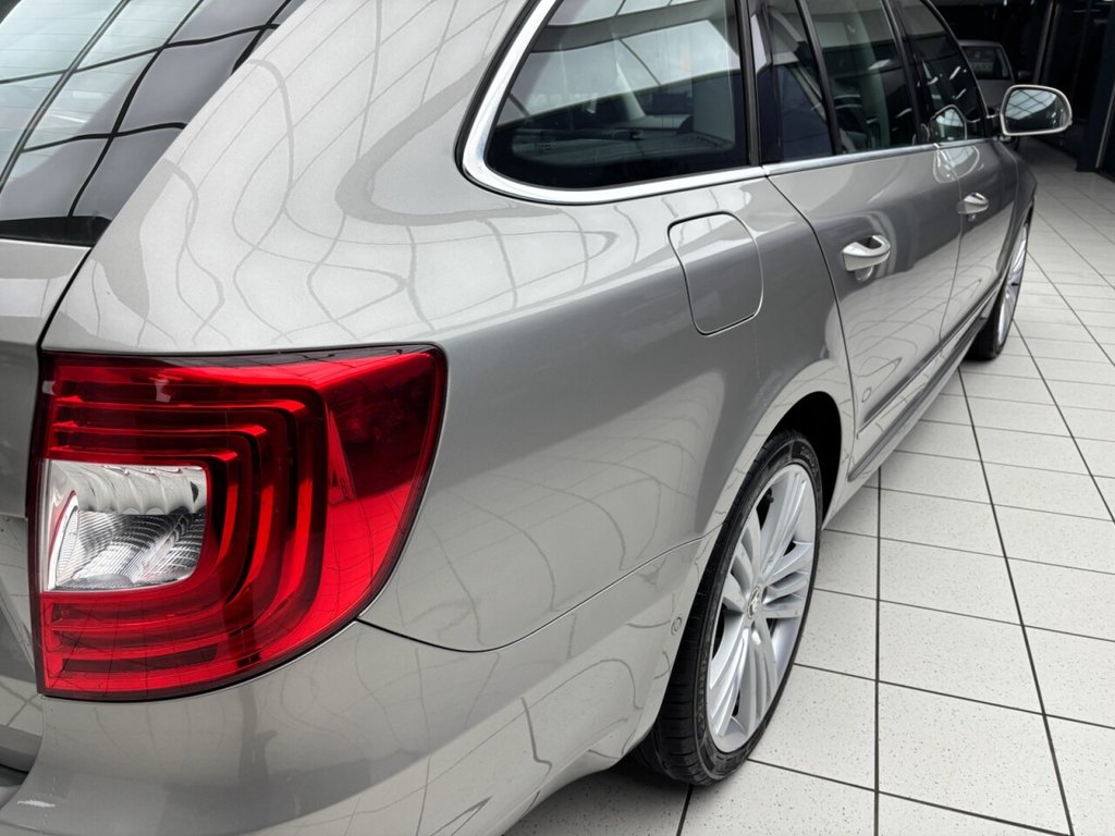 Used Skoda Superb 2013 for sale - 77384651: Photo 19