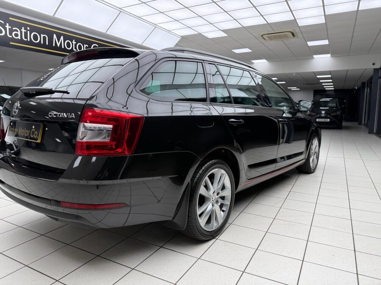 Used Skoda Octavia 2018 for sale - 76612866: Photo 11