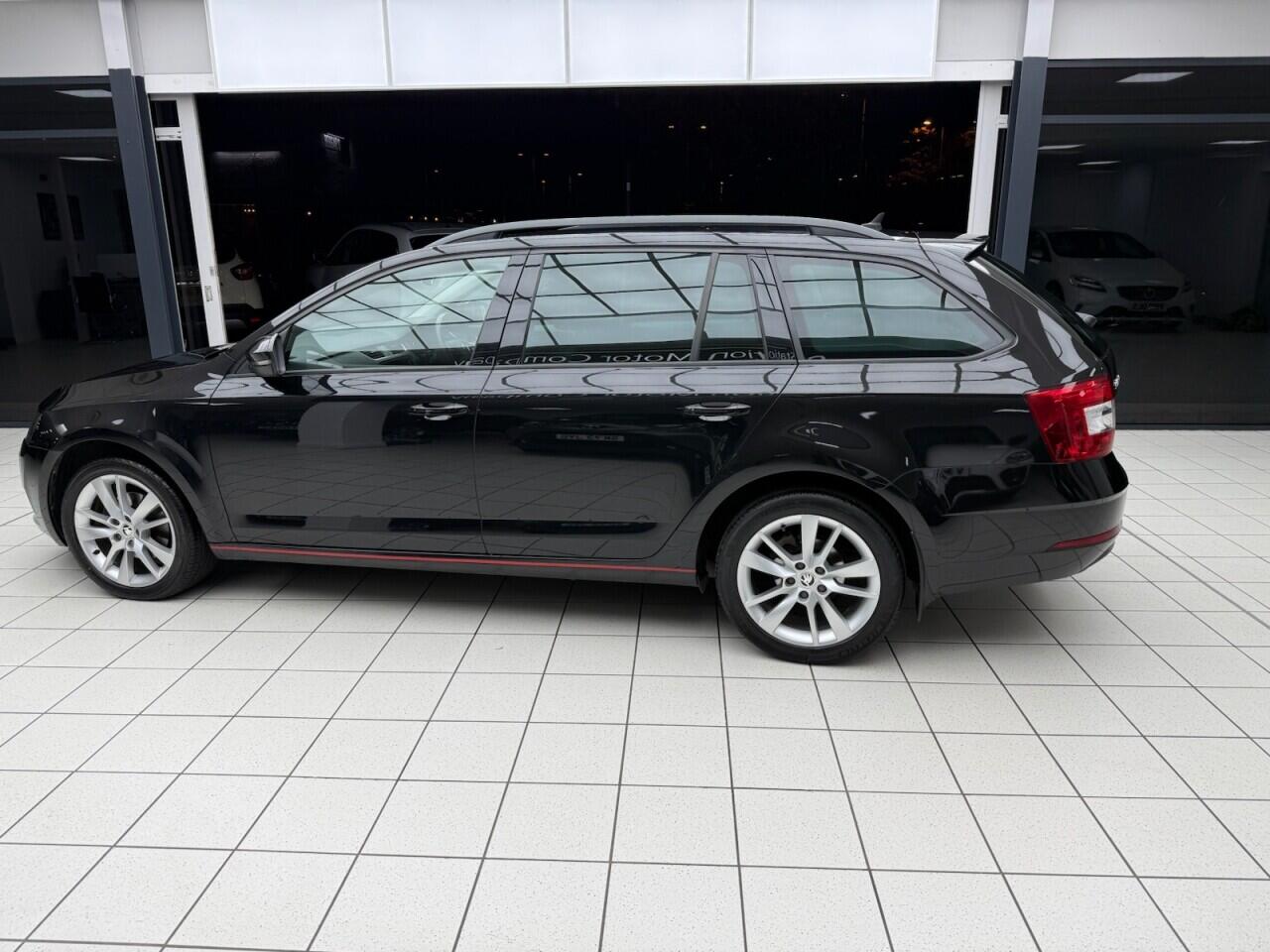 Used Skoda Octavia 2018 for sale - 76612866: Photo 2