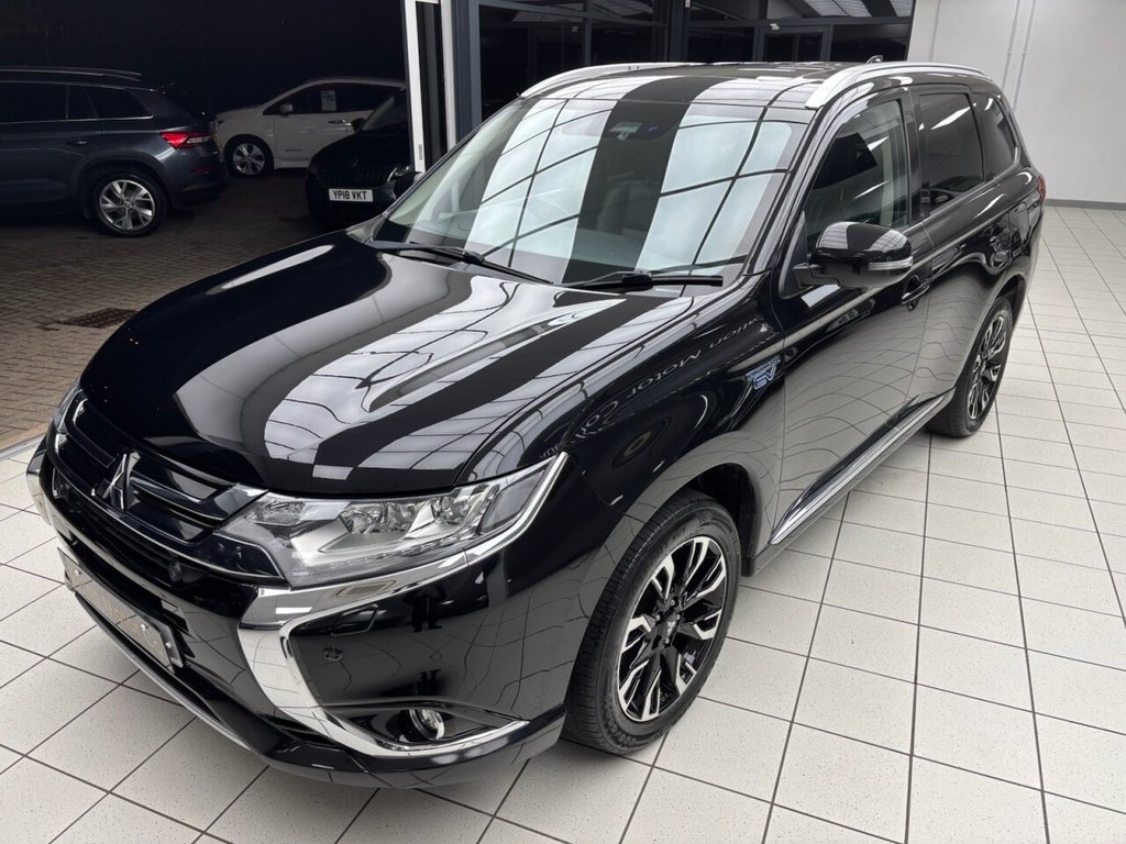 Used Mitsubishi Outlander 2017 for sale - 77408594: Photo 24