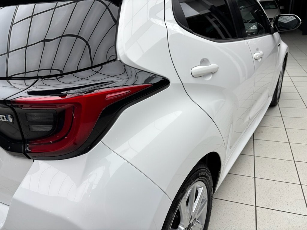 Used Toyota Yaris 2021 for sale - 77263680: Photo 17