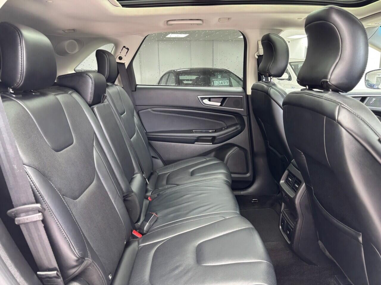 Used Ford Edge 2017 for sale - 76612819: Photo 46