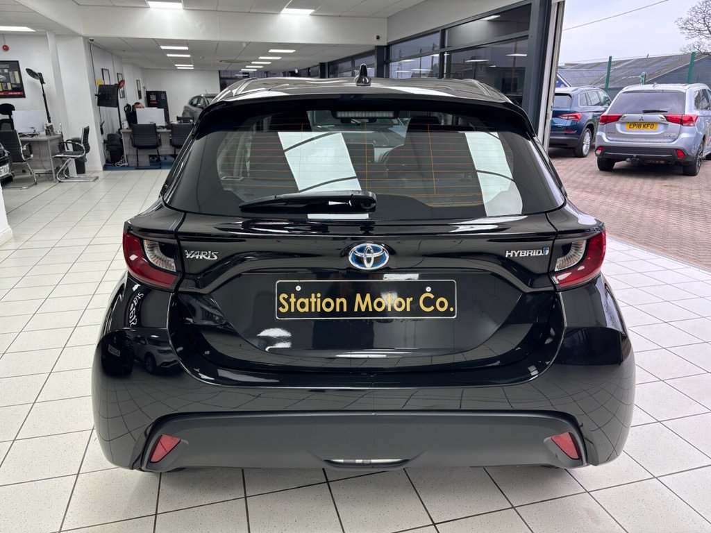 Used Toyota Yaris 2020 for sale - 76751149: Photo 10