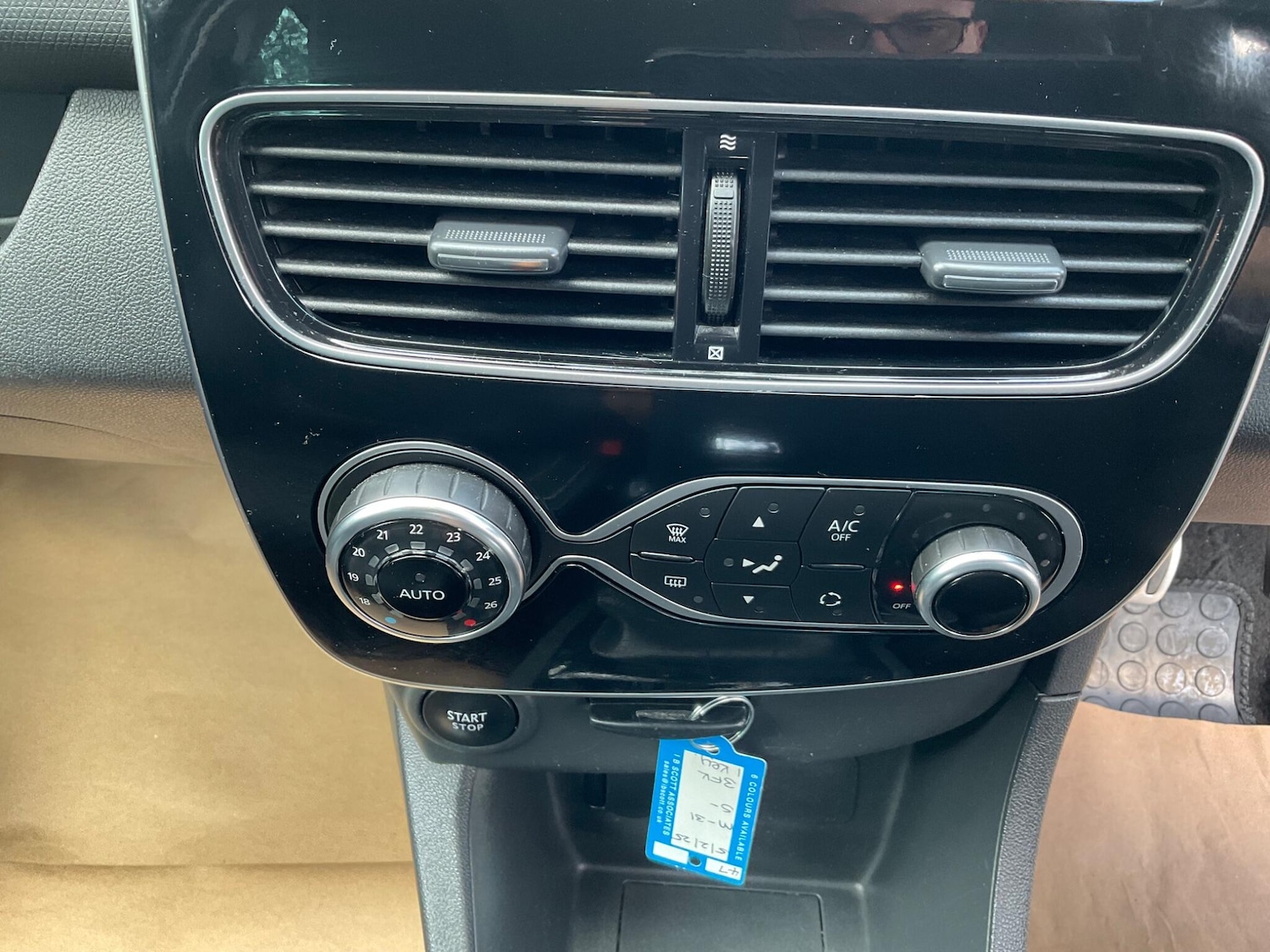 Used Renault Clio 2018 for sale - 76994150: Photo 22