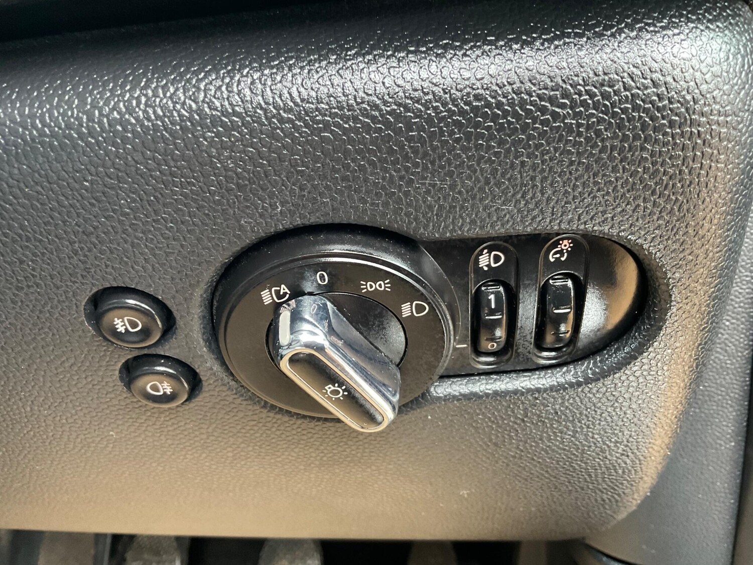 Used MINI Hatch 2015 for sale - 77524544: Photo 12