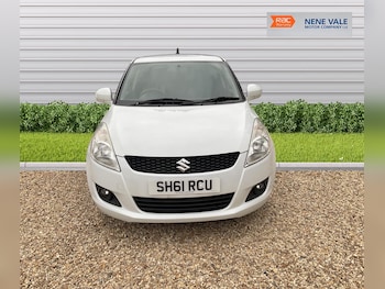 Used Suzuki Swift 2011 for sale - 76259819: Photo 2