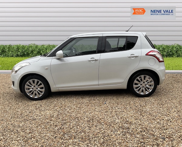 Used Suzuki Swift 2011 for sale - 76259819: Photo 4