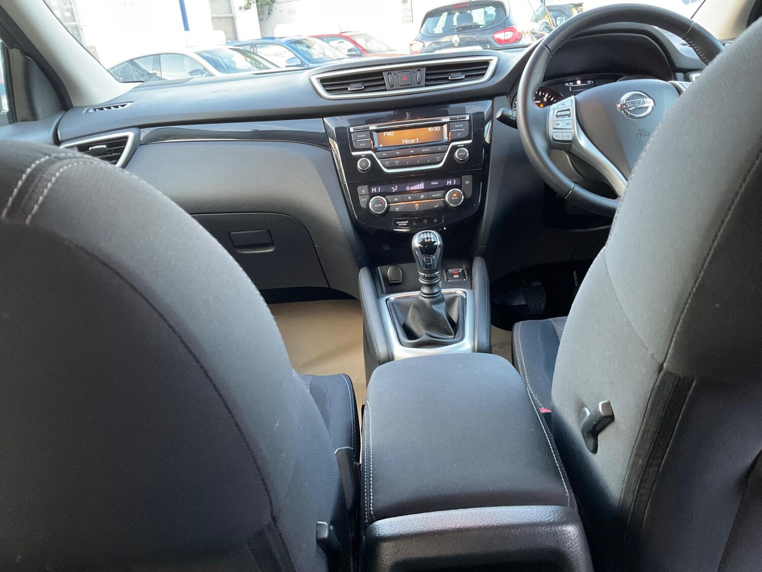 Used Nissan Qashqai 2015 for sale - 76666900: Photo 20