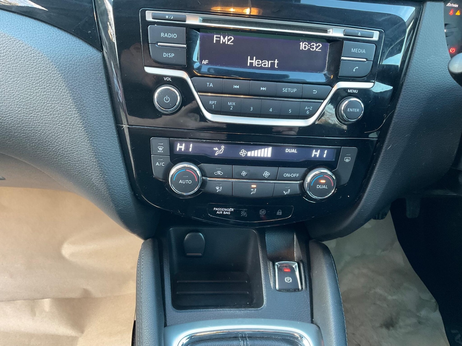 Used Nissan Qashqai 2015 for sale - 76666900: Photo 32