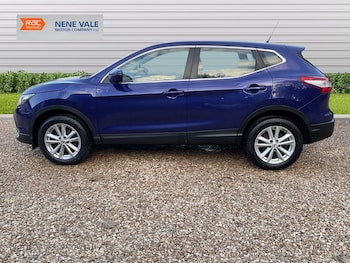 Used Nissan Qashqai 2015 for sale - 76666900: Photo