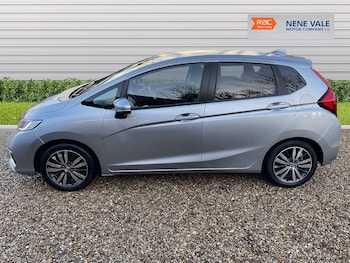 Used Honda Jazz 2019 for sale - 76991845: Photo