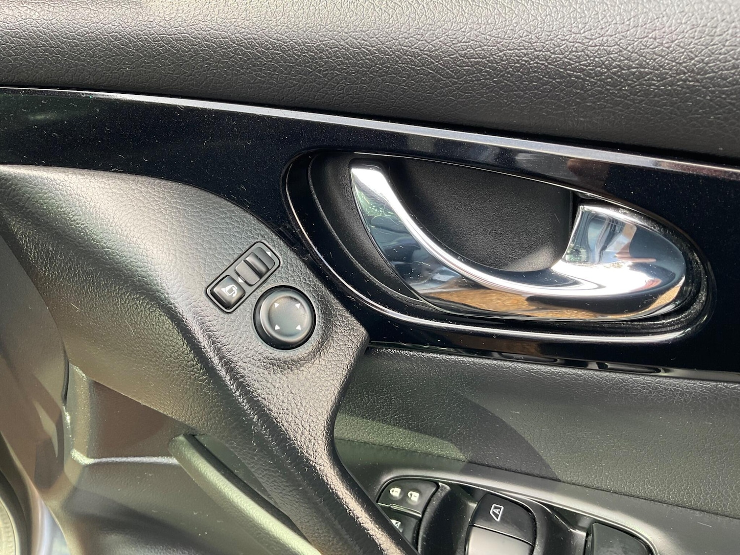 Used Nissan Qashqai 2015 for sale - 76887163: Photo 11