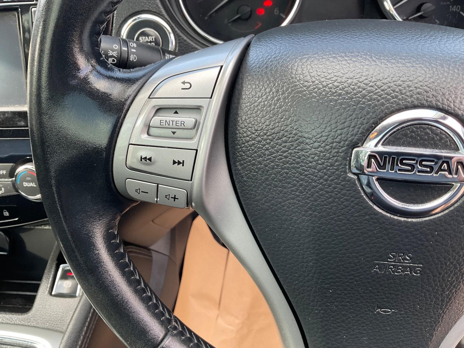 Used Nissan Qashqai 2015 for sale - 76887163: Photo 17