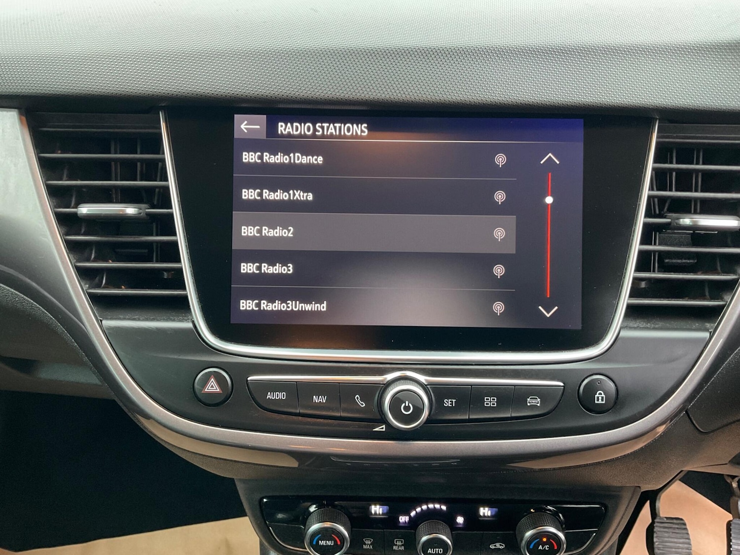 Used Vauxhall Crossland X 2018 for sale - 77016002: Photo 16