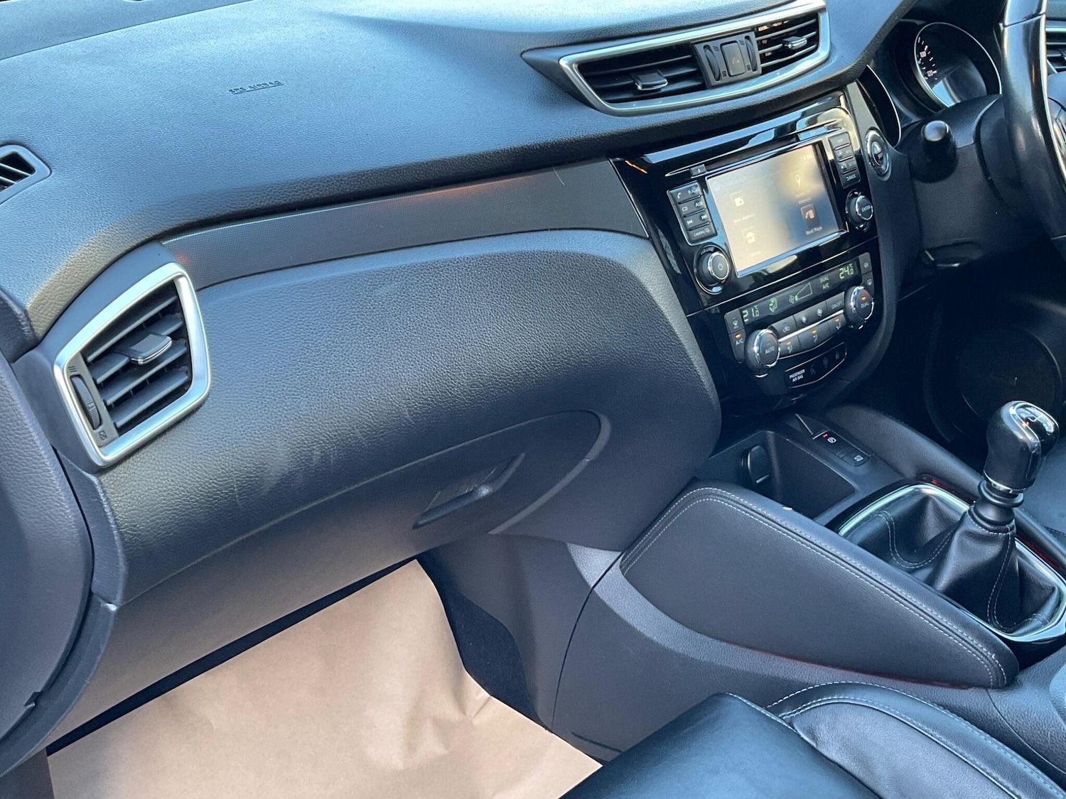 Used Nissan Qashqai 2017 for sale - 76716867: Photo 42