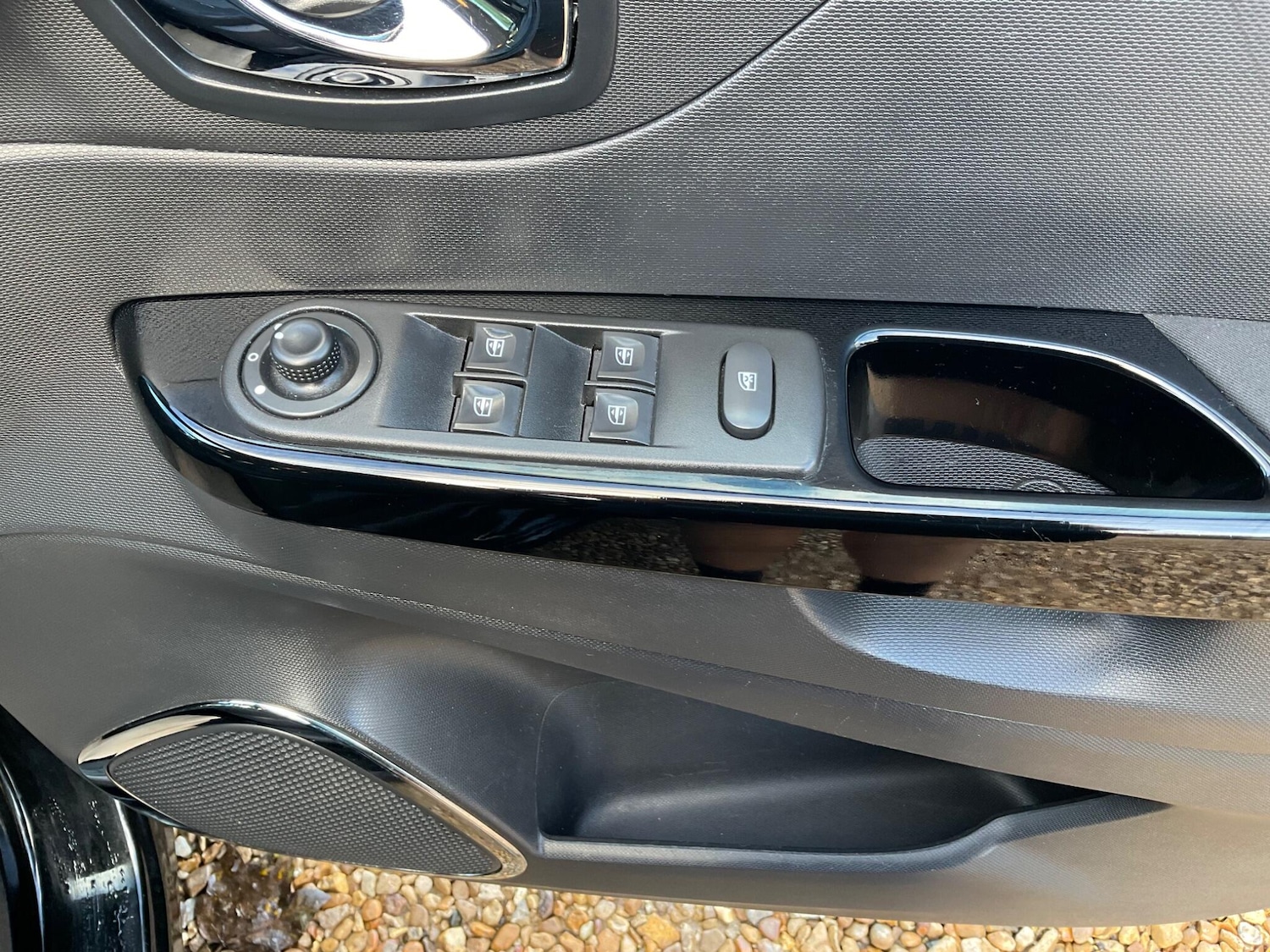 Used Renault Captur 2014 for sale - 76521937: Photo 11